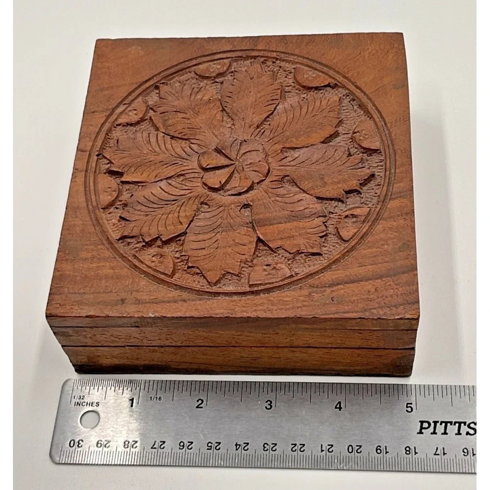 Vintage‎ Hand Carved Wood Jewelry Box Floral Design 4